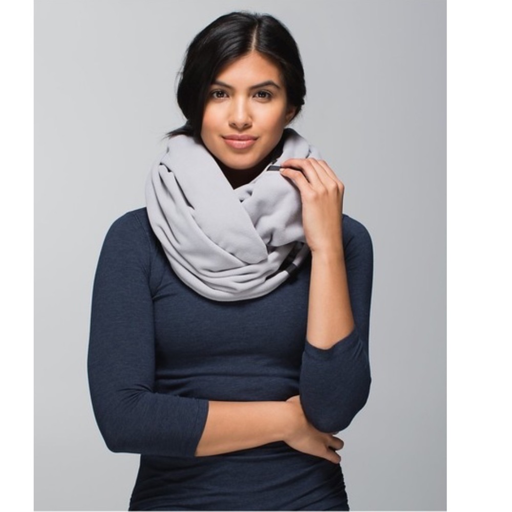 Lululemon Vinyasa Scarf